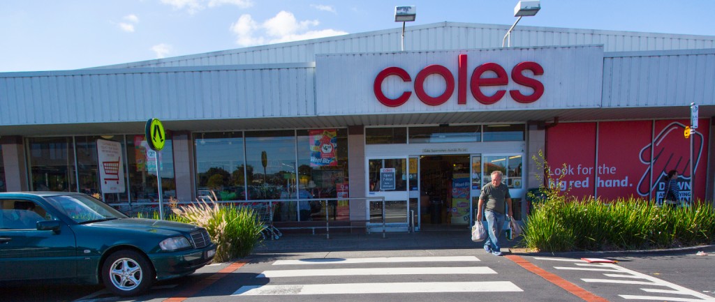 Supermarkets set to slug it out in 2015