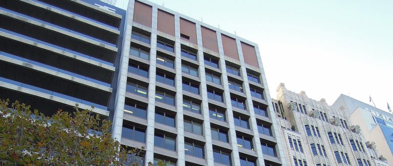 In brief: Sydney B-grade rents sky high