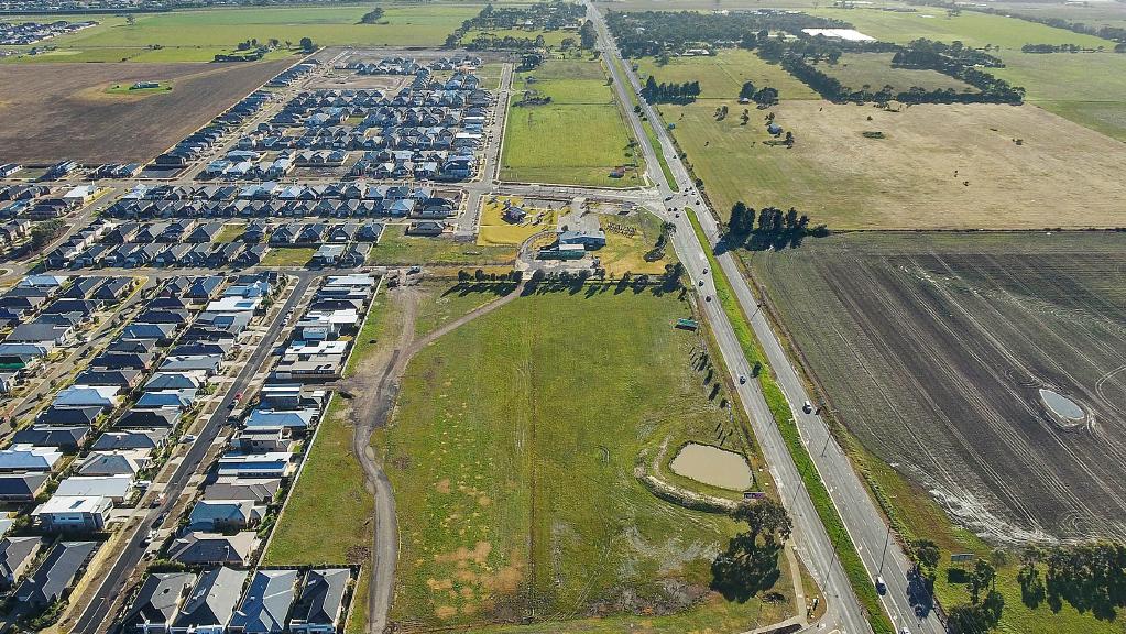 An aerial shot of the mixed use precinct at Armstrong Creek near Geelong.
