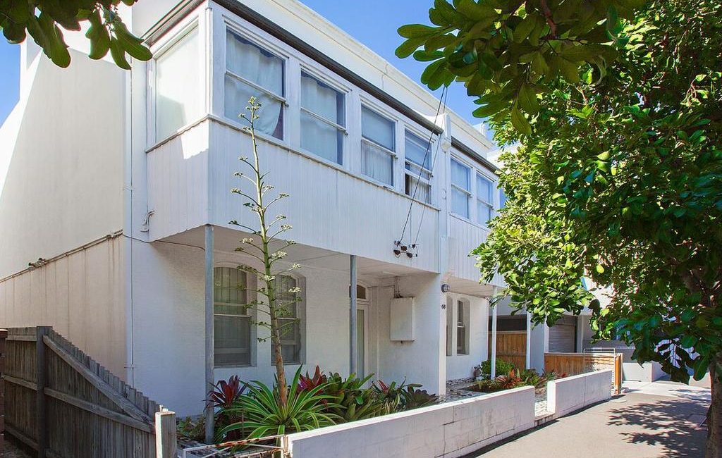 Astra Backpackers 68-70 Pittwater Rd, Manly under the hammer on Thursday
