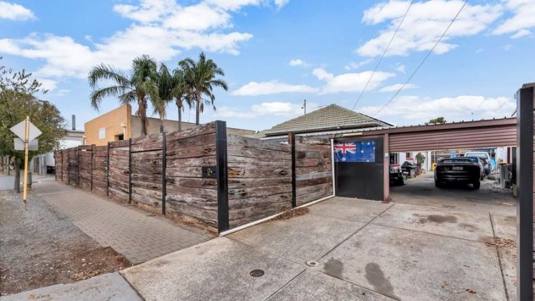 Hells Angels’ Adelaide clubrooms finally sells