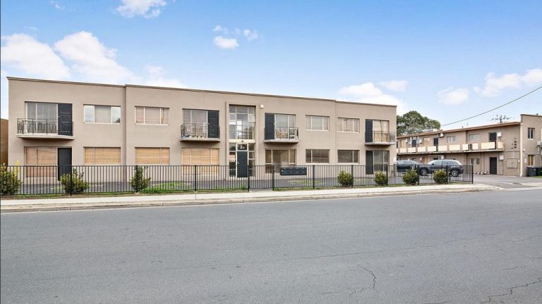 Will patience pay off for owner of 16 Adelaide units?