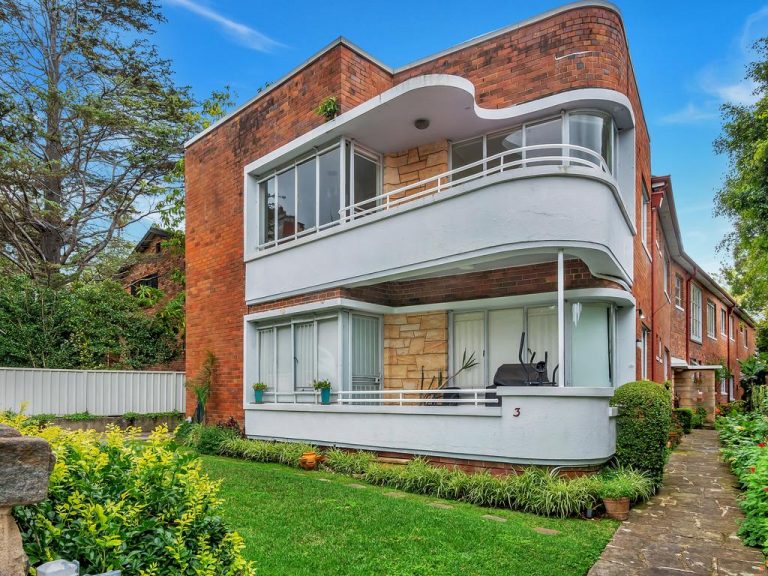 Entire block of Woollahra flats smashes reserve by $2.2m