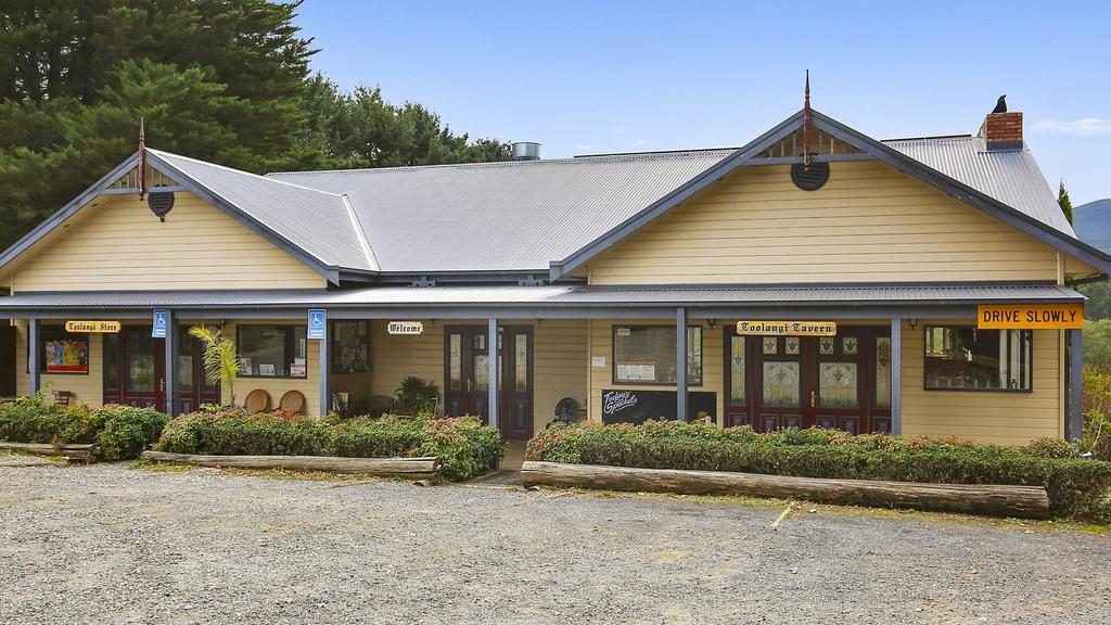 The Toolangi Tavern has a world-class outlook.
