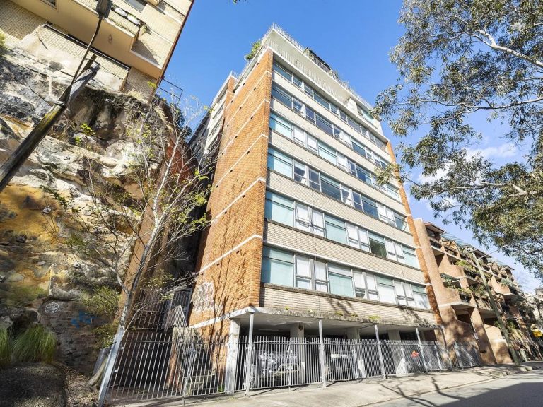 Entire Sydney apartment block with postcard views expected to fetch $45 million