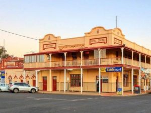 Haunted QLD hotels for sale complete with spirits