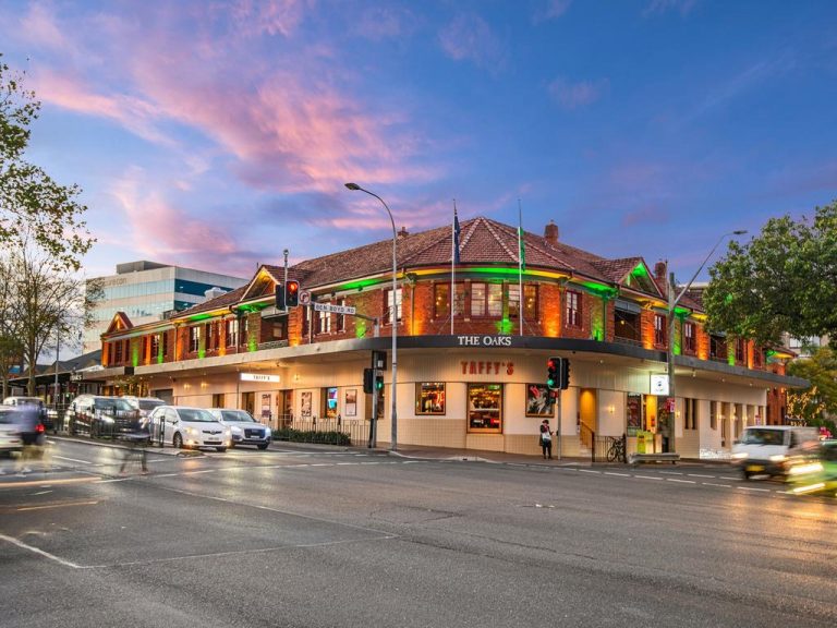 Oaks Hotel sale: Iconic Neutral Bay pub sells for close to massive $175 million asking price