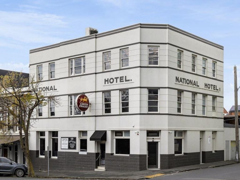 Geelong’s National Hotel looking for new owner to take on pub