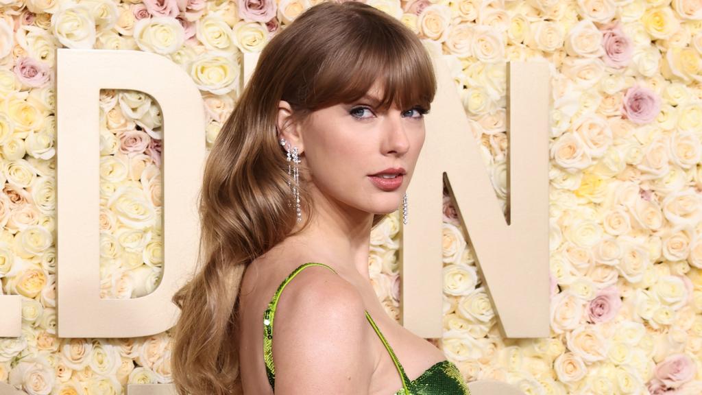 81st Annual Golden Globe Awards - Arrivals