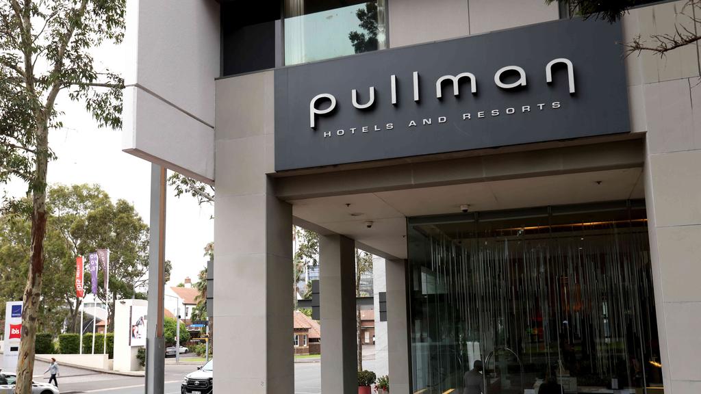 HOMEBUSH PULLMAN HOTEL