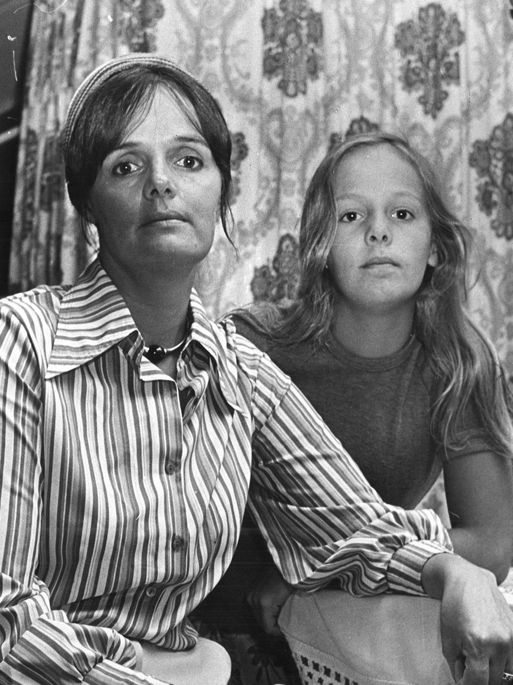 18/03/1976. Karin Koeppen, wife of missing 'Cuckoo Restaurant' owner Willi Koeppen, with daughter Daniela, 11. Neg: JC17057