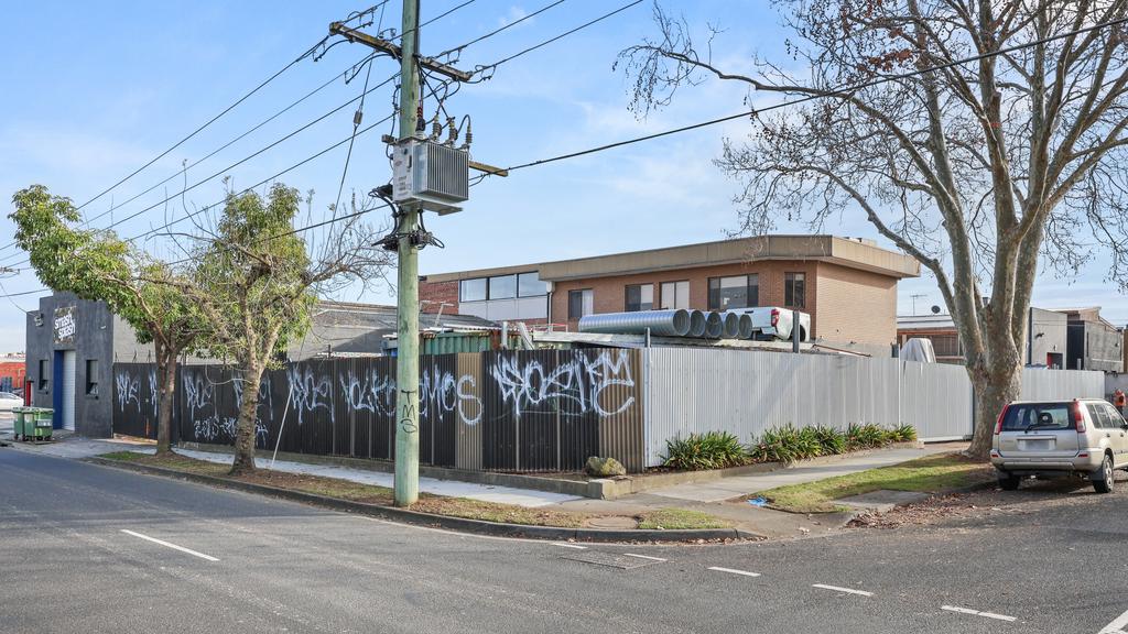 51-53 John St, Oakleigh listing pics - for herald sun real estate