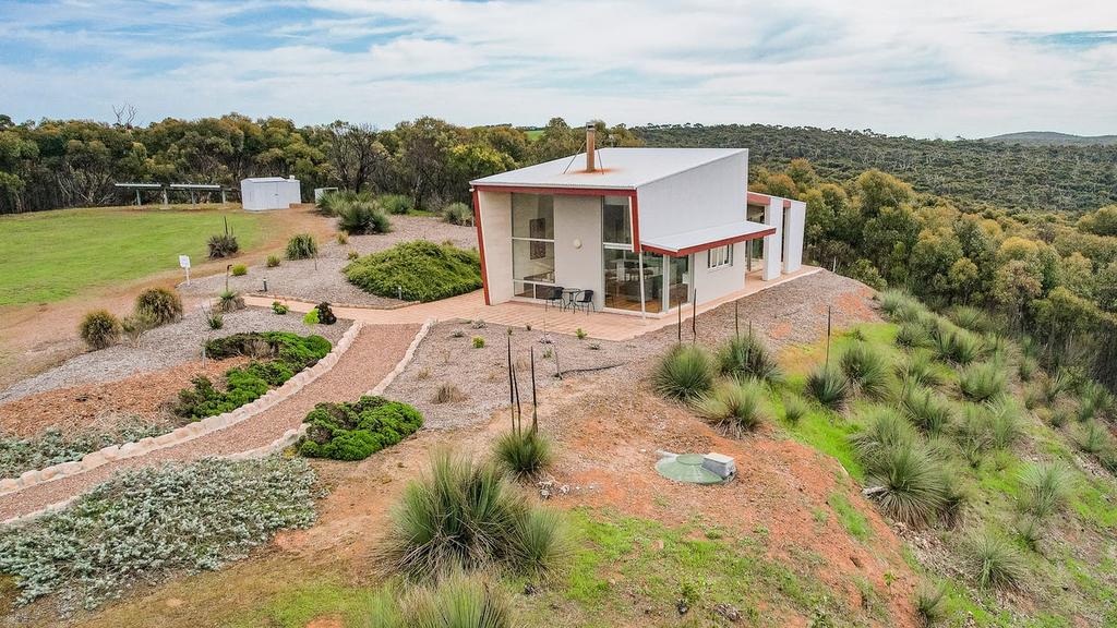 Supplied Real Estate Tanonga Luxury Eco Lodges, 53 Pope Drive, Charlton Gully