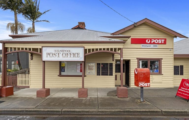 Post it: From horseback to e-commerce, this Aussie institution still delivers