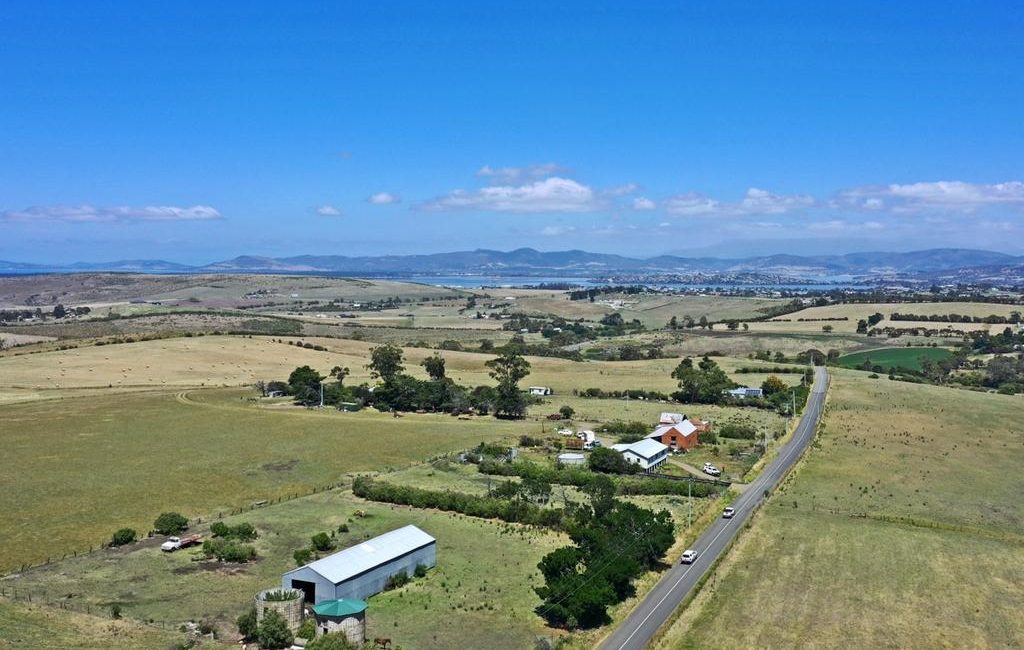 Fertile and flexible 366ha farm is unusually close to thriving town